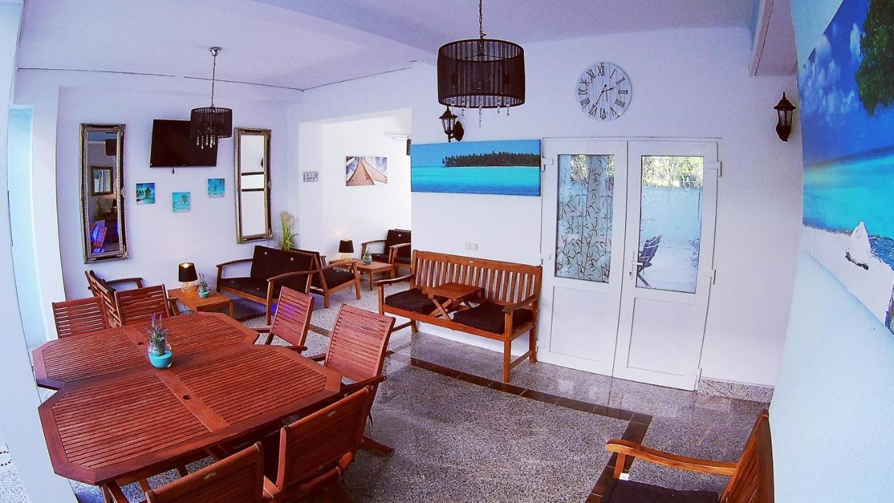 Villa Mit Whirlpool Fuer 32 Per Crikvenica Exterior photo
